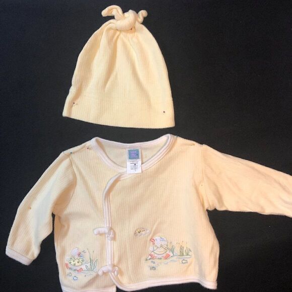 Unisex light Yellow cardigan w/matching hat Sz. 6 month - Picture 1 of 5